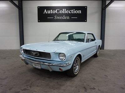 Begagnad Ford Mustang 204 HK (150 kW) 1966 Ljusblå Sedan