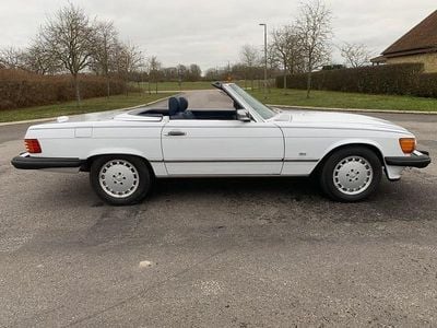Arctic white 147 Begagnad 1989 Mercedes 560 Cab | 279 000 kr