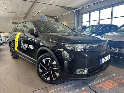Svart Begagnad 2025 Opel Grandland X Ultimate SUV | 429 900 kr (Marknadspris)
