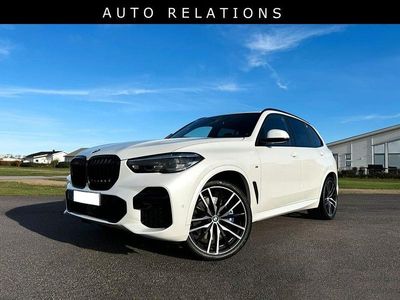 Vit mineral white pearl metallic Begagnad 2023 BMW X5 M Sport SUV | 949 900 kr