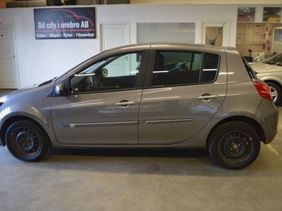 begagnad Renault Clio 1.2 TCe (103hk) 1-Ägare / Låga Mil / Nyservad & Ny Besiktad M.M