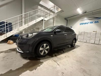 Begagnad Kia Niro Advance 141 HK (103 kW) 2018 Grå SUV