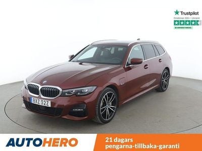 Röd Begagnad 2022 BMW 330 M Sport Kombi | 310 000 kr (Marknadspris)