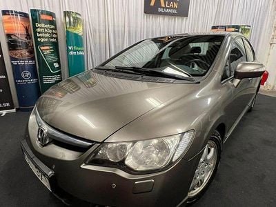 Grå Begagnad 2008 Honda Civic Hybrid Sedan | 34 900 kr (Marknadspris)