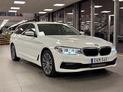 Vit Begagnad 2020 BMW 520 Sport Line Kombi | 219 900 kr (Superpris)