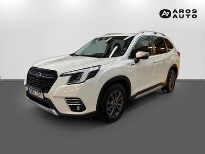 Vit Begagnad 2023 Subaru Forester SUV | 357 900 kr