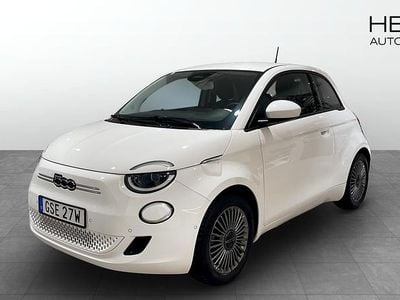 Vit Begagnad 2021 Fiat 500e Icon Halvkombi | 189 900 kr (Marknadspris)