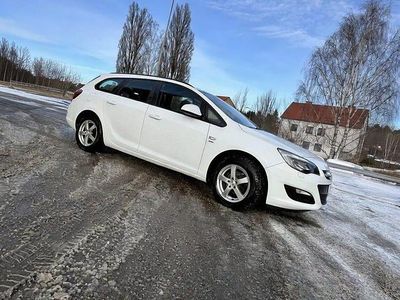 Begagnad Opel Astra 115 HK (84 kW) 2014 Kombi