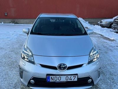 Begagnad Toyota Prius Plug-in Hybrid 136 HK (100 kW) 2013 Halvkombi