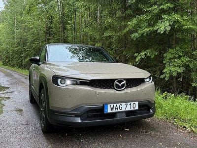 Gul Begagnad 2023 Mazda MX30 Makoto SUV | 389 500 kr