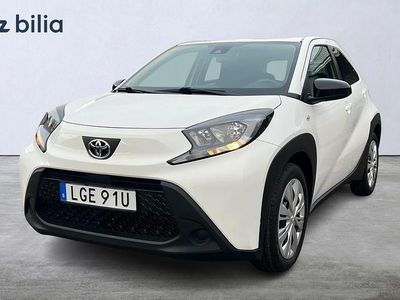 Vit Begagnad 2022 Toyota Aygo X Play SUV | 179 900 kr (Dyr)