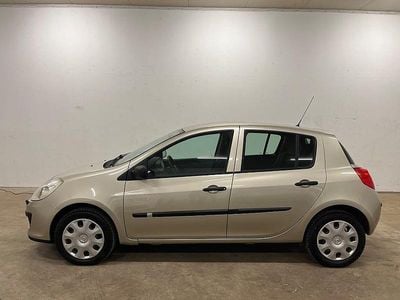 Grå Begagnad 2007 Renault Clio II Halvkombi | 37 900 kr (Lite dyr)