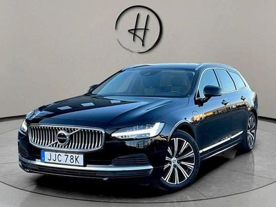Svart Begagnad 2021 Volvo V90 SE Kombi | 275 000 kr (Marknadspris)