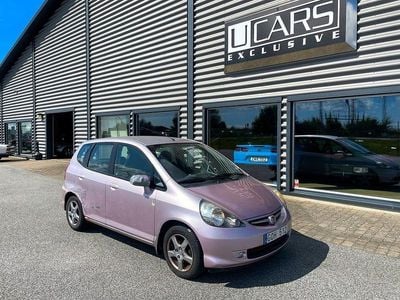Begagnad Honda Jazz 83 HK (61 kW) 2007 Ljusröd Halvkombi