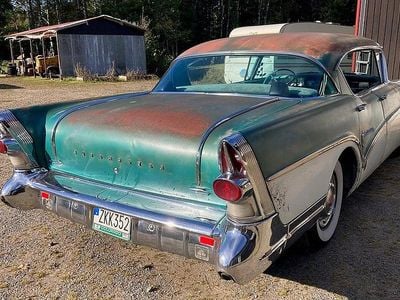 Flerfärgad Begagnad 1957 Buick Roadmaster Sedan | 245 000 kr