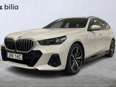 Begagnad BMW 530 M Sport 299 HK (219 kW) 2025 Vit Kombi