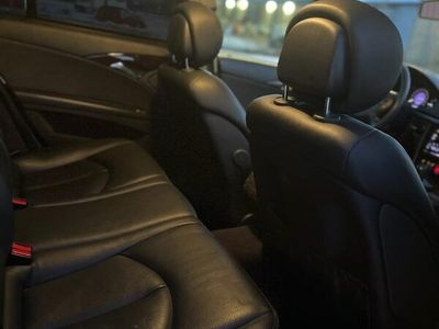 Mercedes E200
