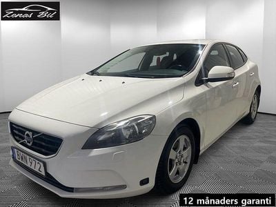 Begagnad Volvo V40 Kinetic 116 HK (85 kW) 2014 Vit Halvkombi