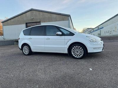 Vit Begagnad 2010 Ford S-MAX S Minibuss | 64 900 kr (Bra pris)