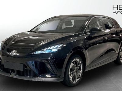 Begagnad MG MG4 EV 125 kW (170 HK) 2024 Svart Halvkombi