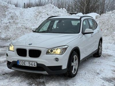 Vit Begagnad 2013 BMW X1 SUV | 119 900 kr (Lite dyr)