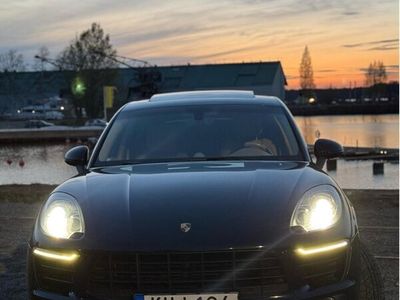 Porsche Macan S