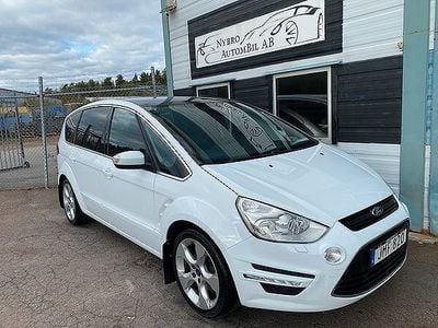 Begagnad Ford S-MAX S 164 HK (120 kW) 2014 Vit Minibuss