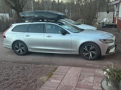 Begagnad 2022 Volvo V90 Kombi | 310 000 kr