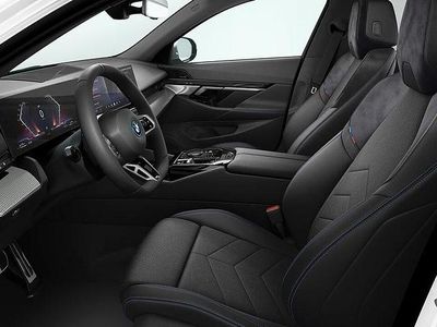 Vit Ny 2026 BMW 530e M Sport Kombi | 710 200 kr