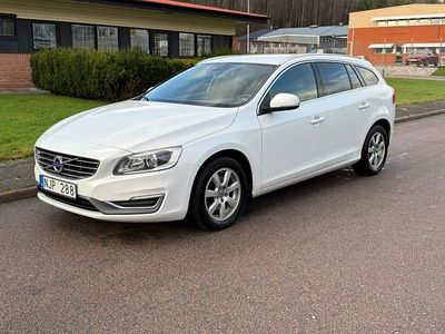 Begagnad 2014 Volvo V60 Kombi | 79 000 kr