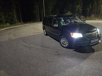 Begagnad 2014 Lancia Voyager Minibuss | 45 000 kr