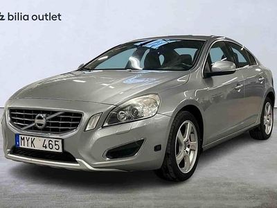 Begagnad Volvo S60 2013 Silver Sedan
