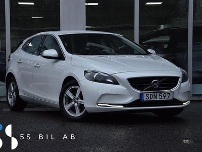 Vit Begagnad 2014 Volvo V40 Halvkombi | 134 900 kr (Marknadspris)