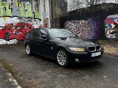 begagnad BMW 320 d xDrive Touring