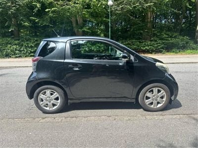 Toyota iQ