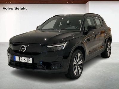 Svart Begagnad 2023 Volvo XC40 Core SUV | 305 000 kr