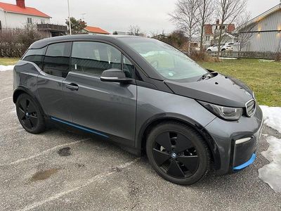 Grå Begagnad 2021 BMW i3 Comfort Edition | 269 000 kr (Dyr)
