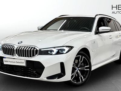 Begagnad BMW 330e M Sport 292 HK (214 kW) 2025 Vit Kombi