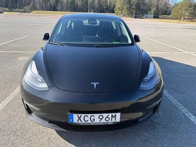 Begagnad Tesla Model 3 208 kW (283 HK) 2023 Sedan