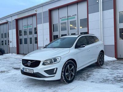 Vit Begagnad 2015 Volvo XC60 R-Design SUV | 229 900 kr (Dyr)