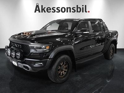 Begagnad RAM 1500 711 HK (522 kW) 2021 Svart Pickup