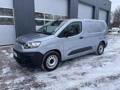 Begagnad Fiat e-Doblò 100 kW (136 HK) 2023 Grå Minibuss