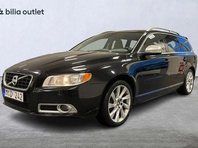 Svart Begagnad 2013 Volvo V70 Summum Kombi | 52 000 kr