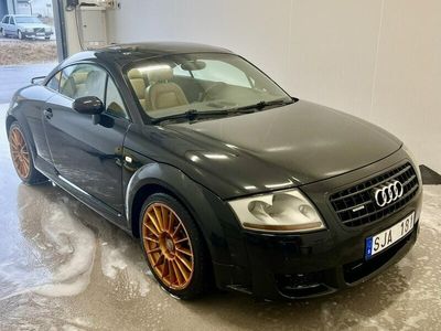 begagnad Audi TT QuattroCoupé 3.2 V6 manuell 1 av 6 i Sverige