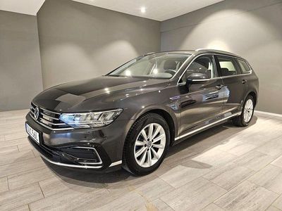 Begagnad VW Passat GTE 220 HK (161 kW) 2021 Grå Kombi