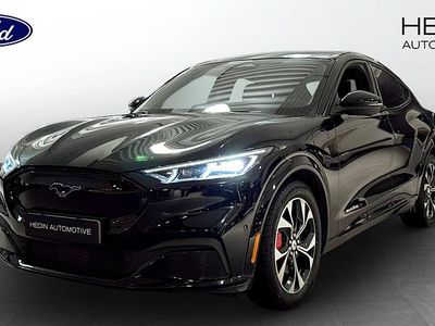 Svart Begagnad 2022 Ford Mustang Mach-E SUV | 414 900 kr (Lite dyr)