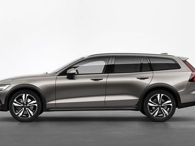 Grå Begagnad 2022 Volvo V60 CC Kombi | 369 500 kr (Marknadspris)