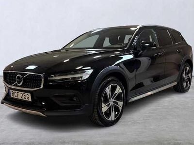 Begagnad 2022 Volvo V60 CC Kombi | 255 000 kr (Bra pris)