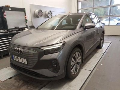 Begagnad Audi Q4 e-tron Proline 150 kW (204 HK) 2022 Grå SUV