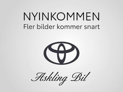 Vit Begagnad 2019 Toyota Corolla Active Halvkombi | 179 000 kr (Marknadspris)